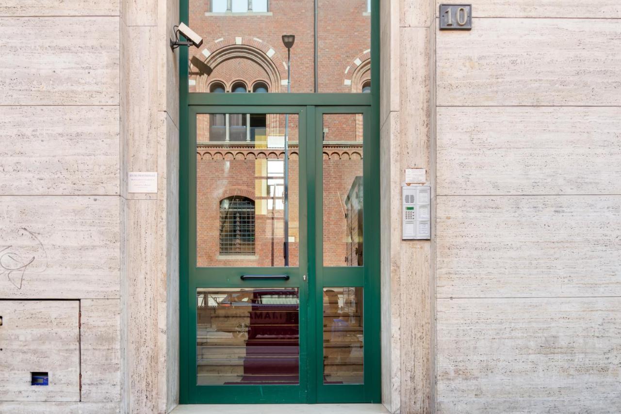 Apartment Stazione Cozy And Functional Flat Milan